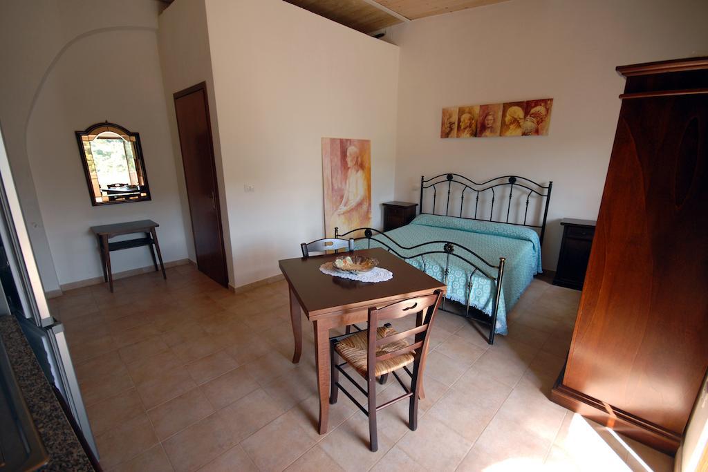 Badolato Marina B & B Stillachiara الغرفة الصورة